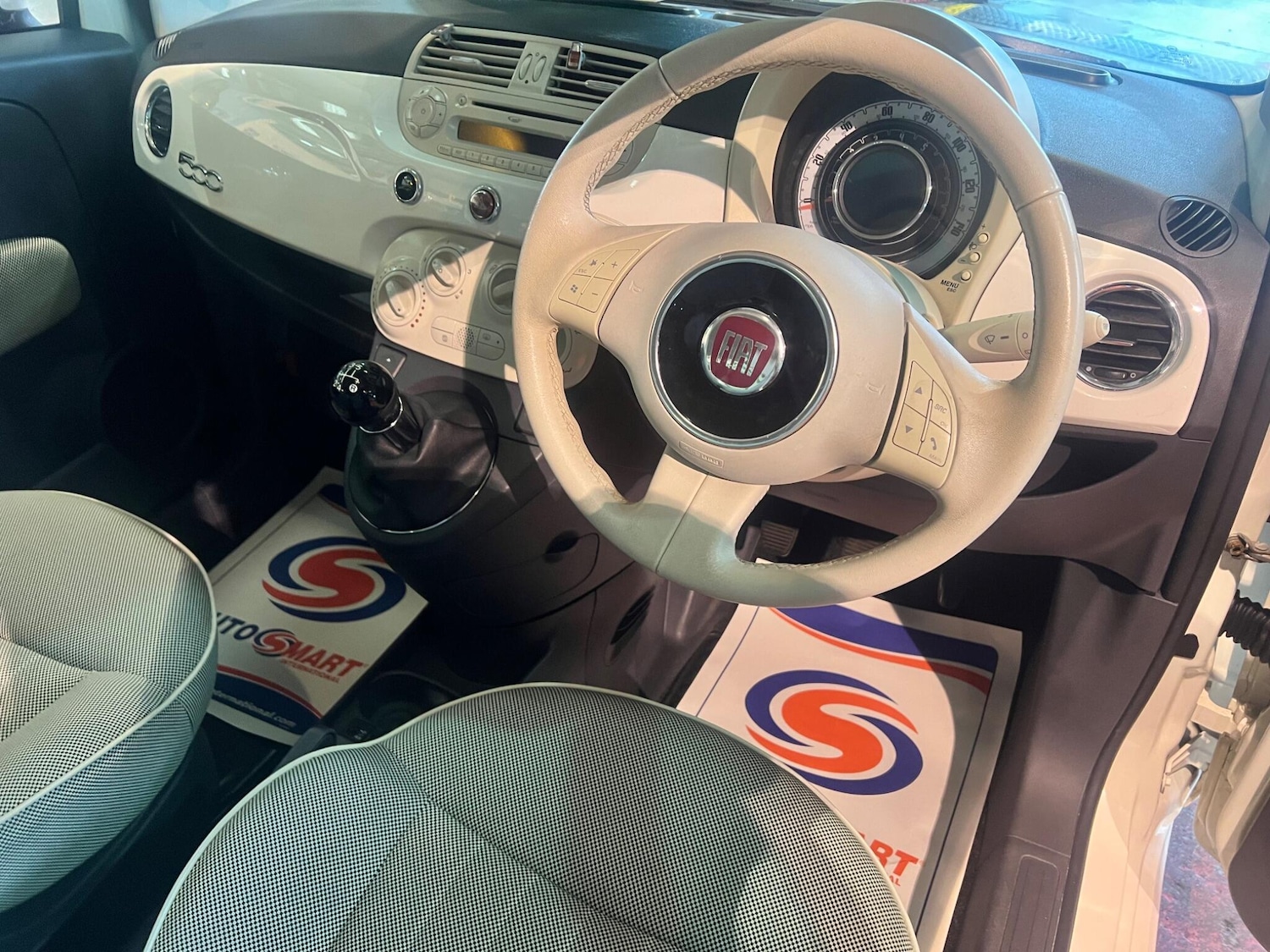 Used Fiat 500 2011 for sale - 76689100: Photo 9