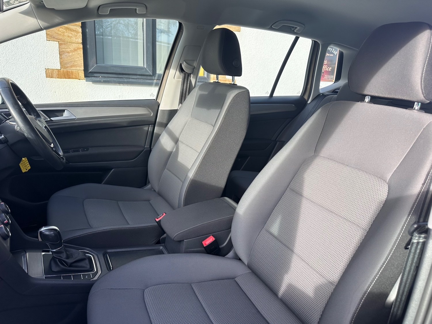 Used Volkswagen Golf SV 2016 for sale - 76707358: Photo 2