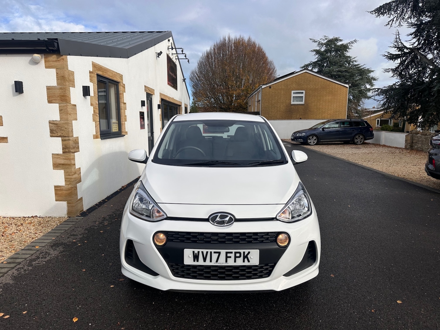 Used Hyundai i10 2017 for sale - 76625569: Photo 14