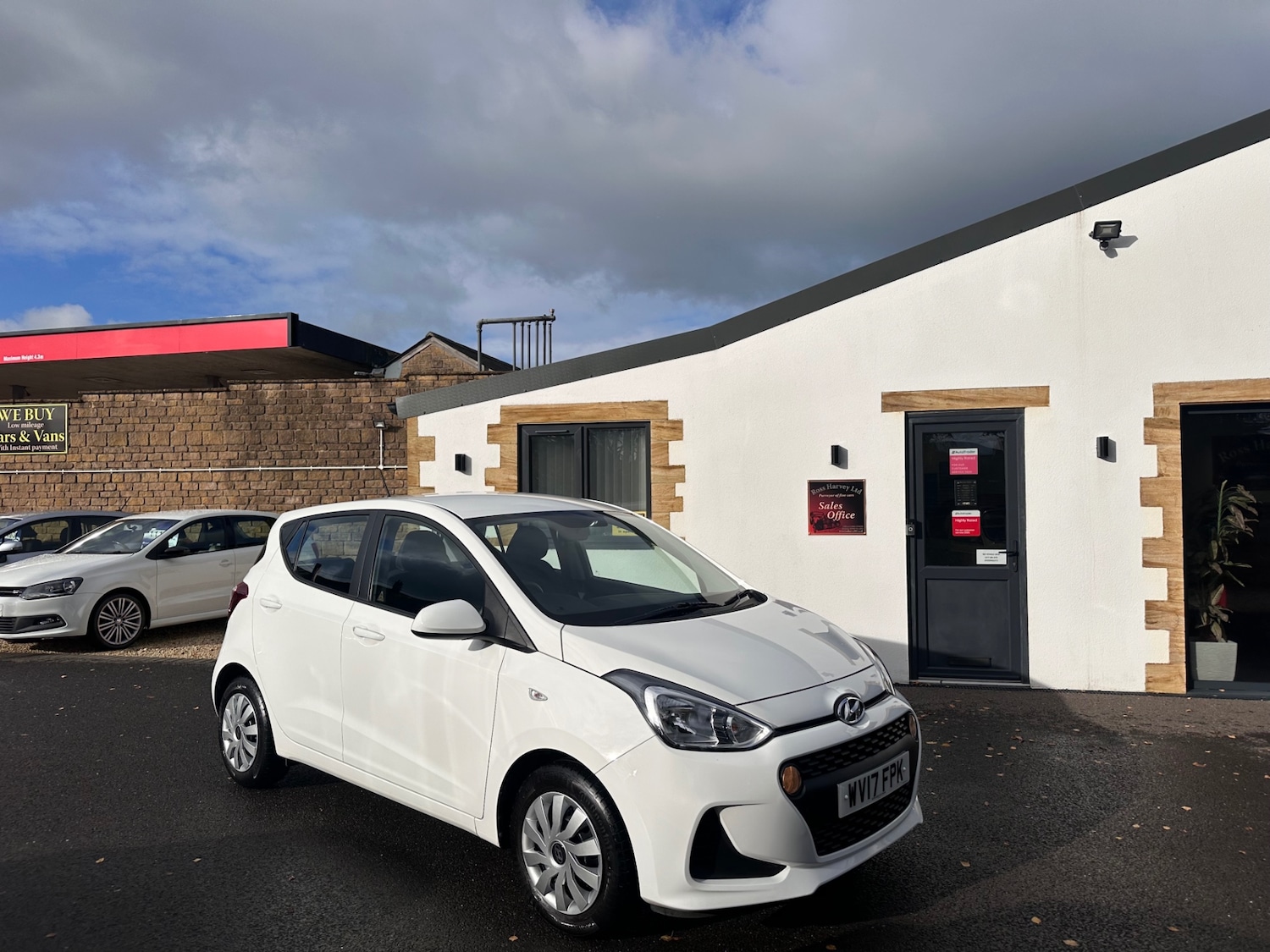 Used Hyundai i10 2017 for sale - 76625569: Photo 16