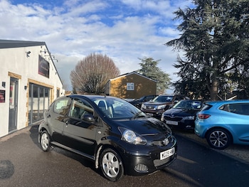 2009 (09) - 1.0 VVT-i Black 5dr