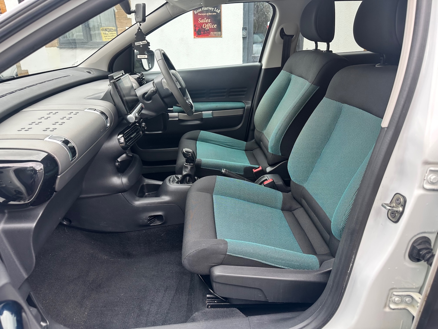 Used Citroen C4 Cactus 2017 for sale - 77490649: Photo 12