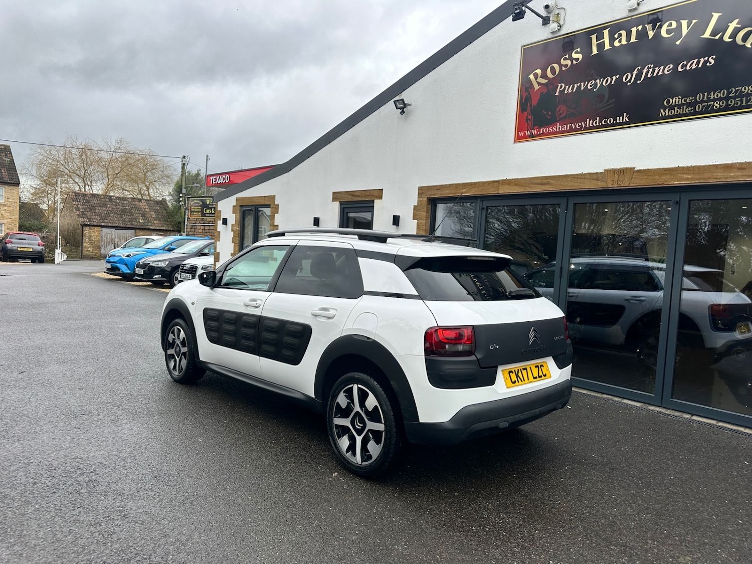 Used Citroen C4 Cactus 2017 for sale - 77490649: Photo 9