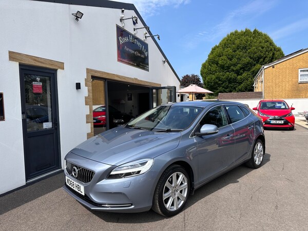 Used Volvo V40 2019 for sale - 74952270: Photo 16