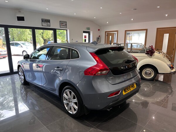 Used Volvo V40 2019 for sale - 74952270: Photo 9