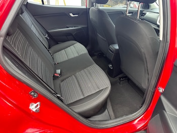 Used Kia Stonic 2018 for sale - 75724005: Photo
