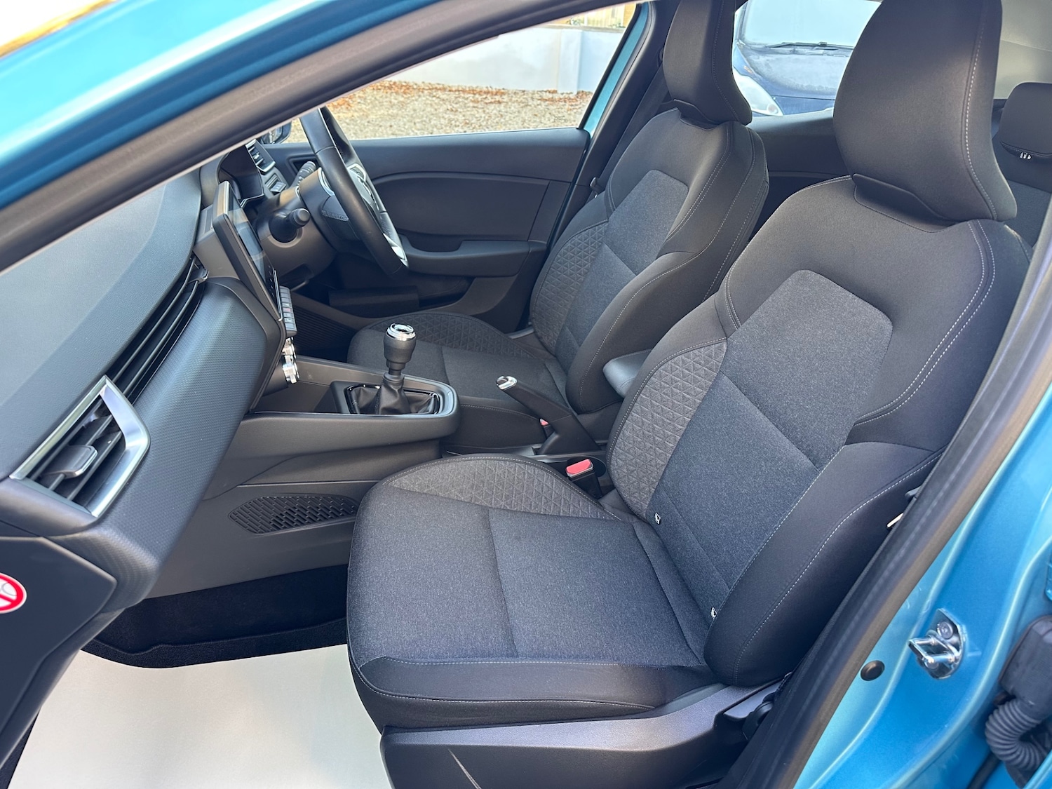 Used Renault Clio 2022 for sale - 76650277: Photo 12