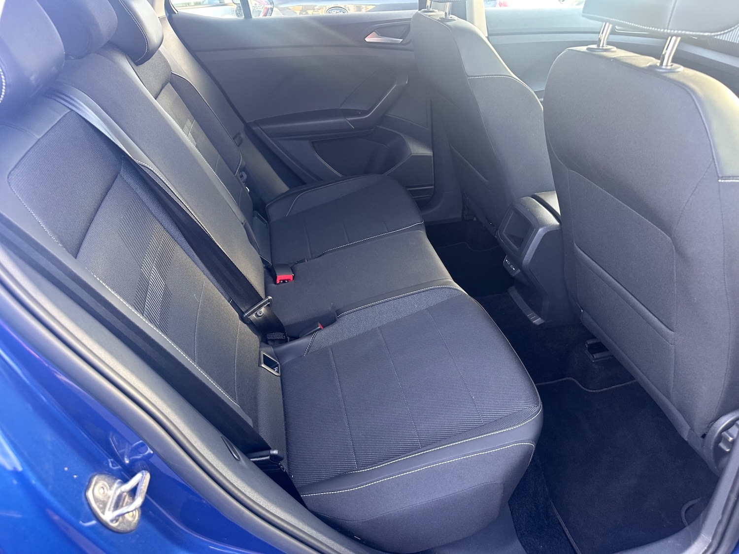 Used Volkswagen T-Cross 2023 for sale - 76910768: Photo 4