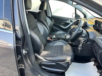 Used Peugeot 2008 2018 for sale - 79640354: Photo