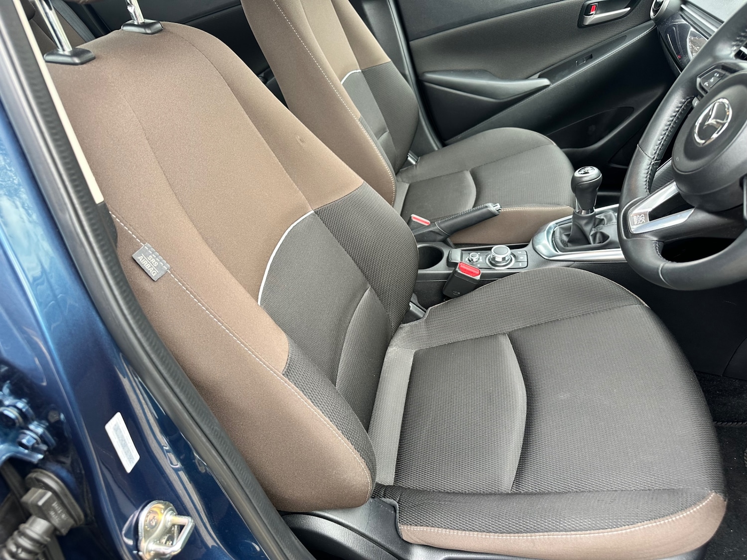 Used Mazda Mazda2 2022 for sale - 77818864: Photo 2