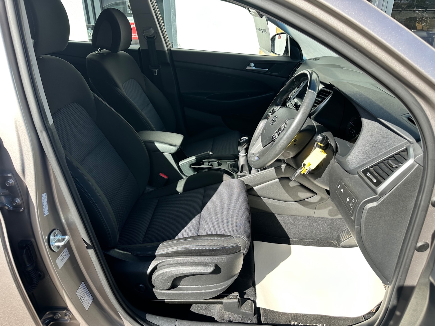 Used Hyundai TUCSON 2017 for sale - 78013066: Photo 2