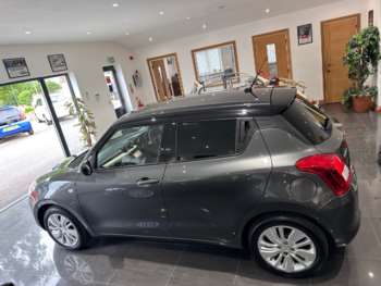 Used Suzuki Swift 2017 for sale - 74951294: Photo