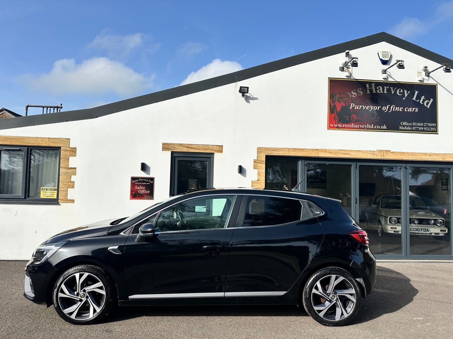 Used Renault Clio 2021 for sale - 77663495: Photo 15