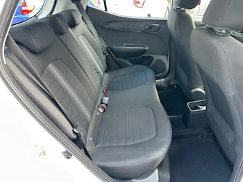 Used Hyundai i10 2020 for sale - 79596436: Photo