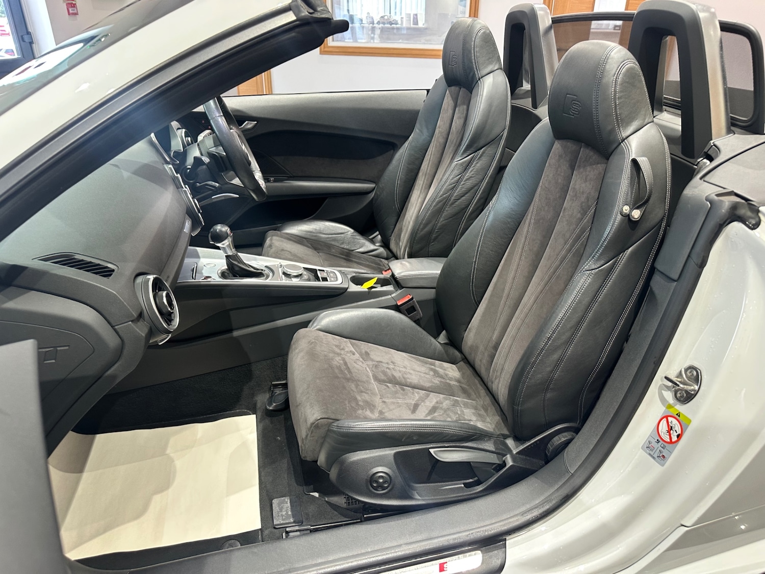 Used Audi TT 2018 for sale - 77392760: Photo 2