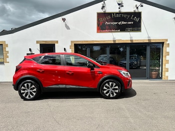 Used Renault Captur 2023 for sale - 78858859: Photo