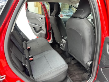 Used Renault Captur 2023 for sale - 78858859: Photo
