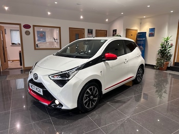 2022 (71) - 1.0 VVT-i X-Trend TSS 5dr