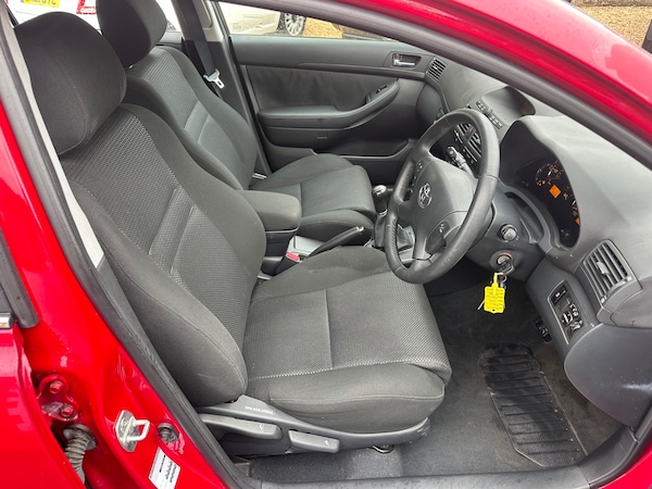 Used Toyota Avensis 2004 for sale - 76157406: Photo 2