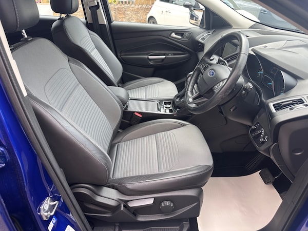 Used Ford Kuga 2016 for sale - 75439518: Photo 2