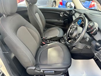 Used MINI Hatch 2018 for sale - 79639045: Photo