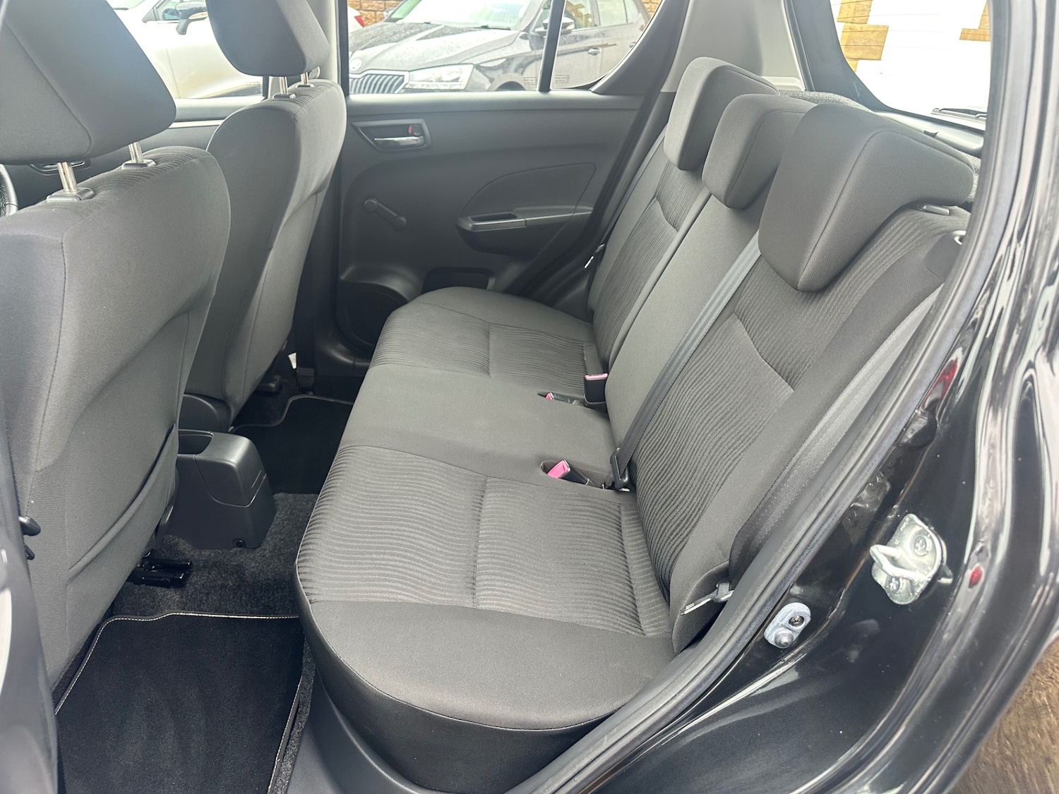 Used Suzuki Swift 2013 for sale - 77179999: Photo 10