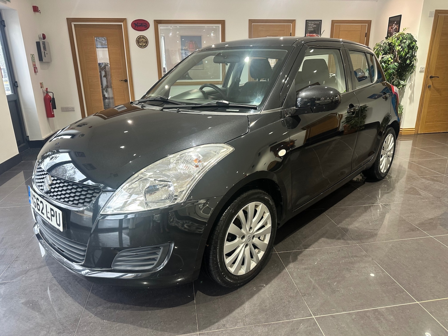 Used Suzuki Swift 2013 for sale - 77179999: Photo 13