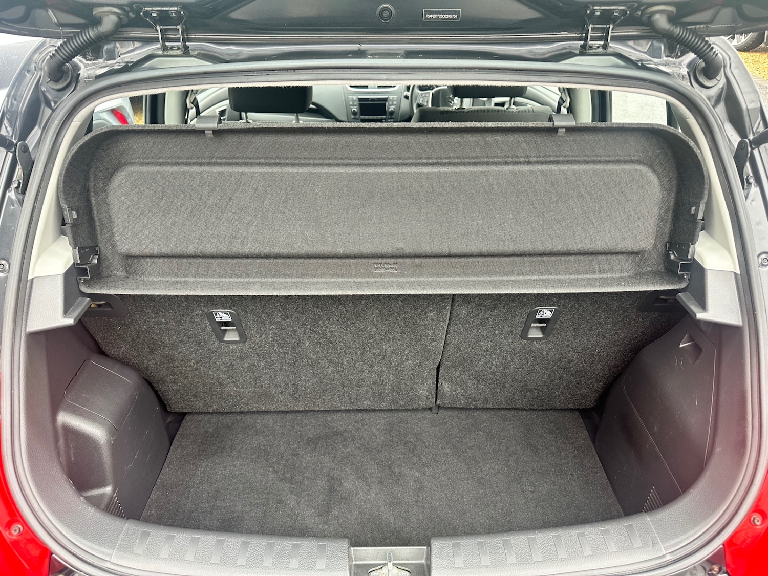 Used Suzuki Swift 2013 for sale - 77179999: Photo 8