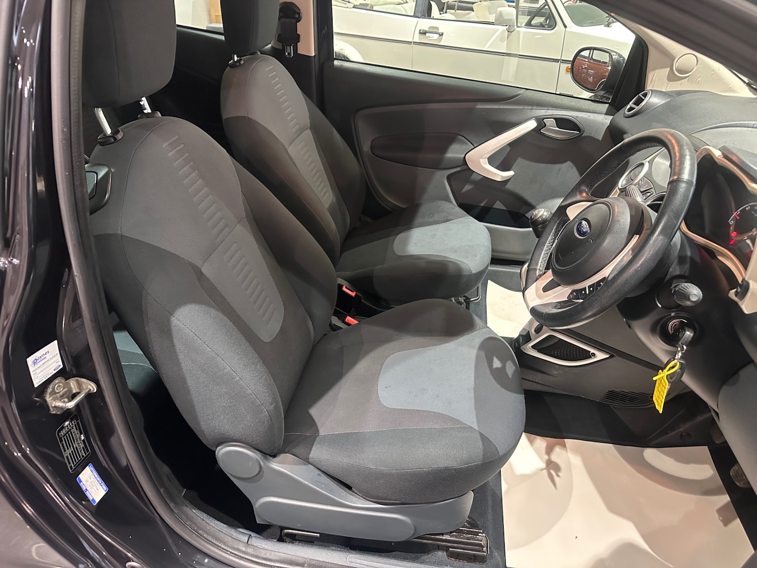 Used Ford Ka 2013 for sale - 76831913: Photo 2