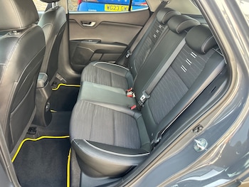 Used Kia Stonic 2022 for sale - 79240469: Photo