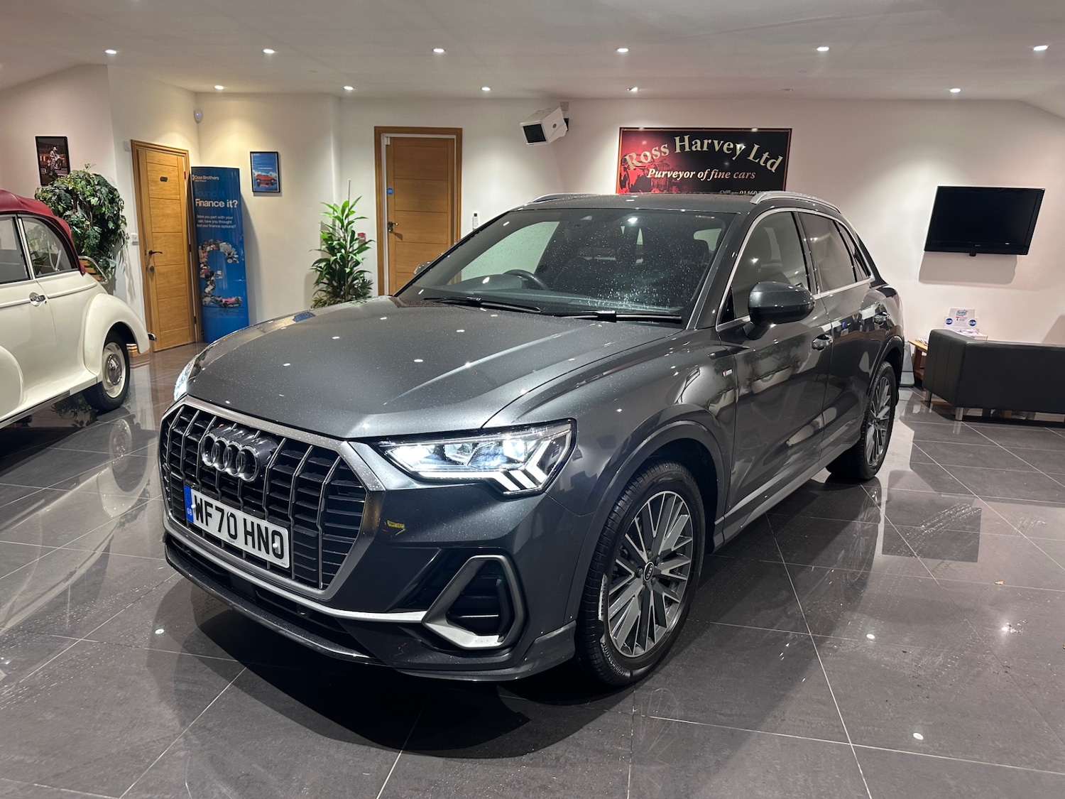 Used Audi Q3 2020 for sale - 76545736: Photo 13