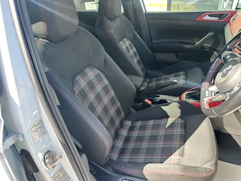 Used Volkswagen Polo 2019 for sale - 79854467: Photo