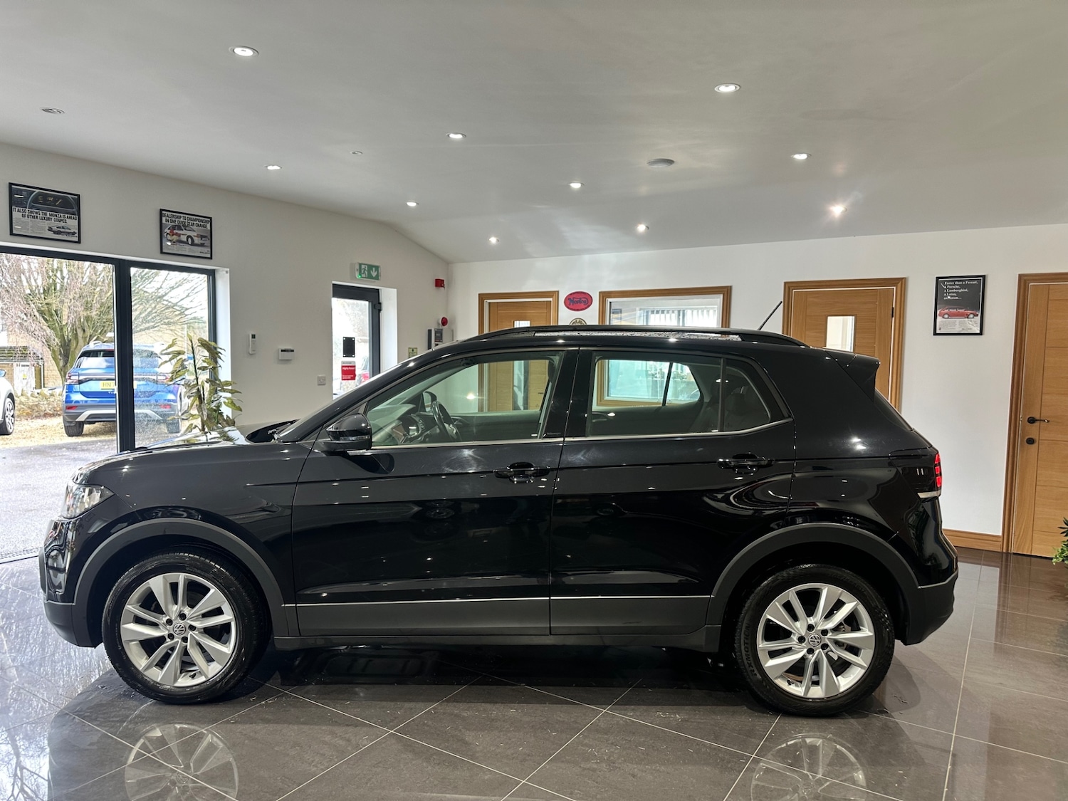 Used Volkswagen T-Cross 2020 for sale - 77620752: Photo 11