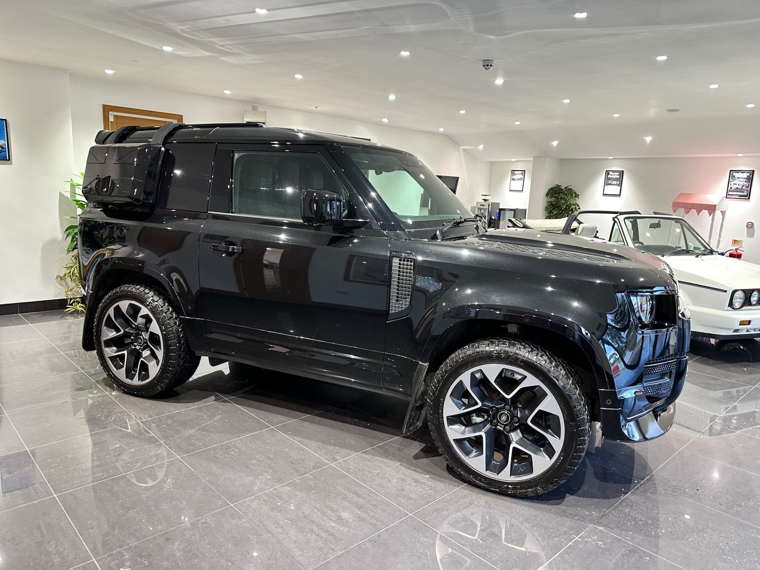 Used Land Rover Defender 2025 for sale - 77393561: Photo 12