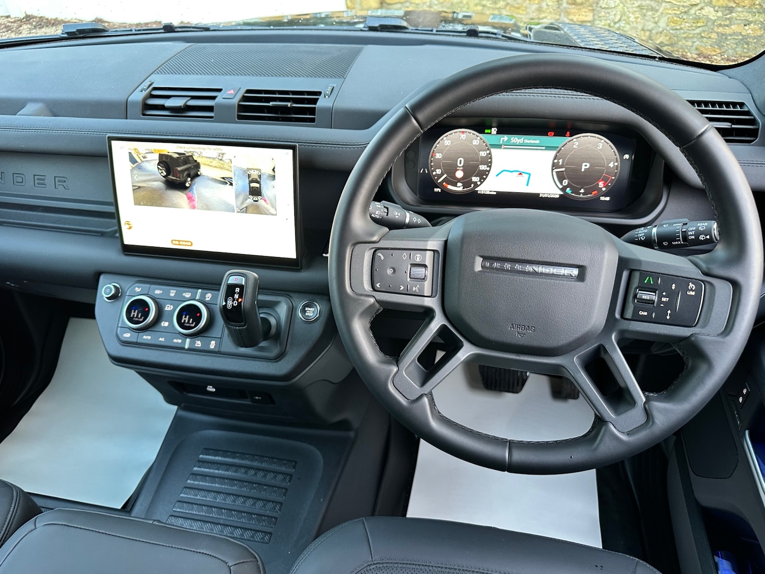 Used Land Rover Defender 2025 for sale - 77393561: Photo 4