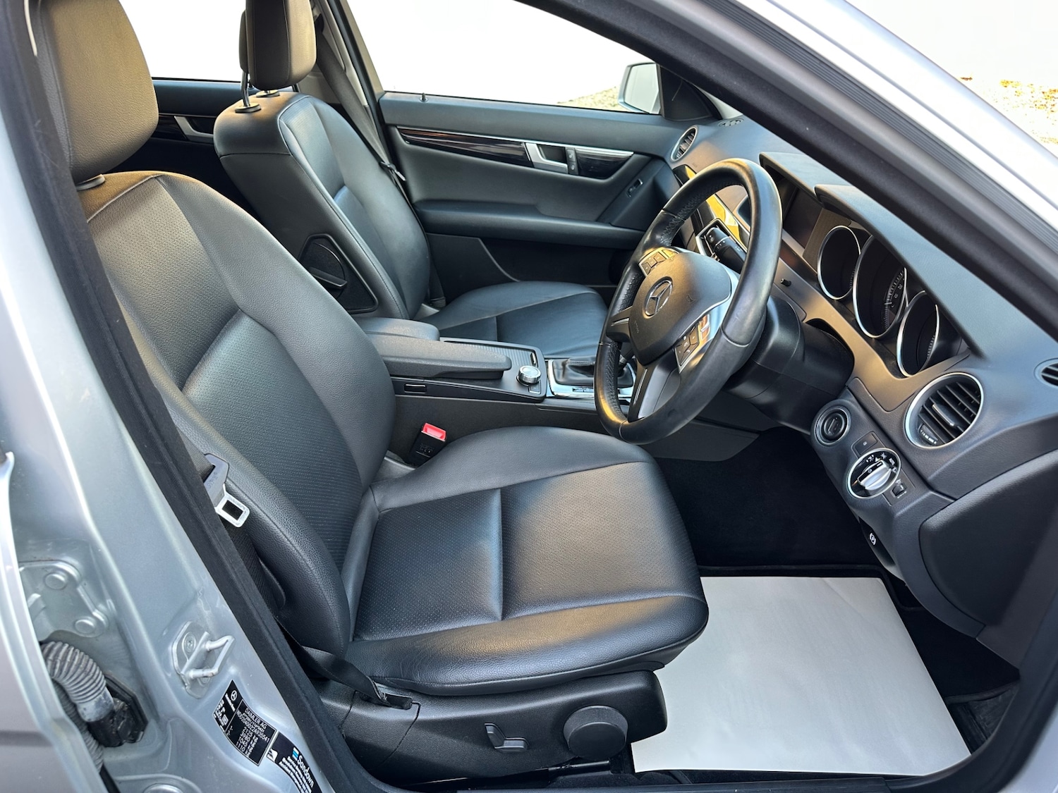 Used Mercedes-Benz C Class 2014 for sale - 77951459: Photo 12