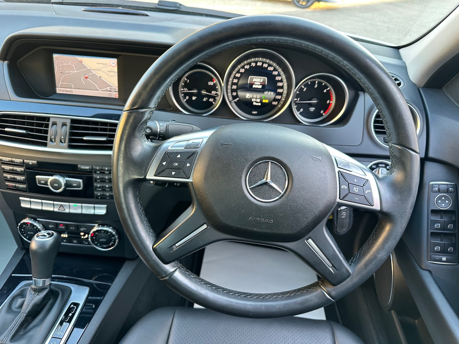Used Mercedes-Benz C Class 2014 for sale - 77951459: Photo 6