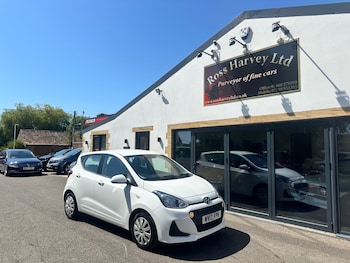 Used Hyundai i10 2017 for sale - 79469344: Photo