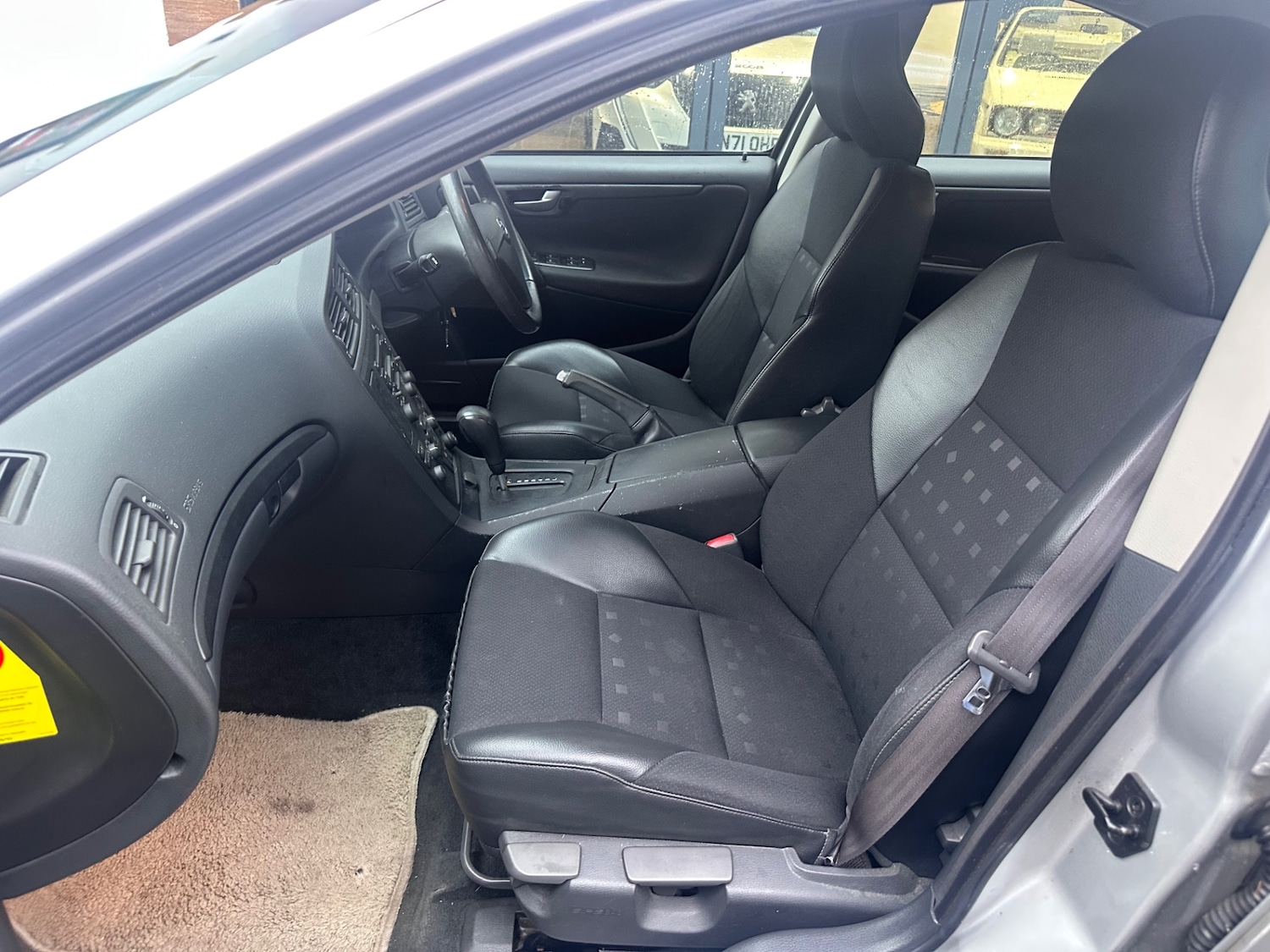 Used Volvo S60 2004 for sale - 76879083: Photo 15