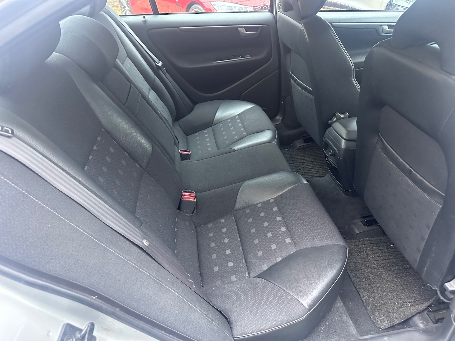 Used Volvo S60 2004 for sale - 76879083: Photo 4