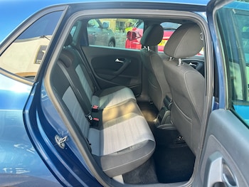 Used Volkswagen Polo 2015 for sale - 79500701: Photo