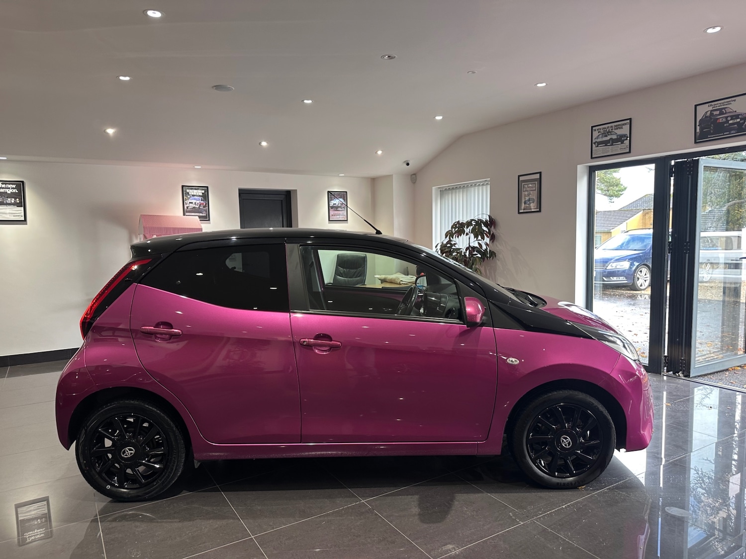 Used Toyota AYGO 2018 for sale - 76355376: Photo 3