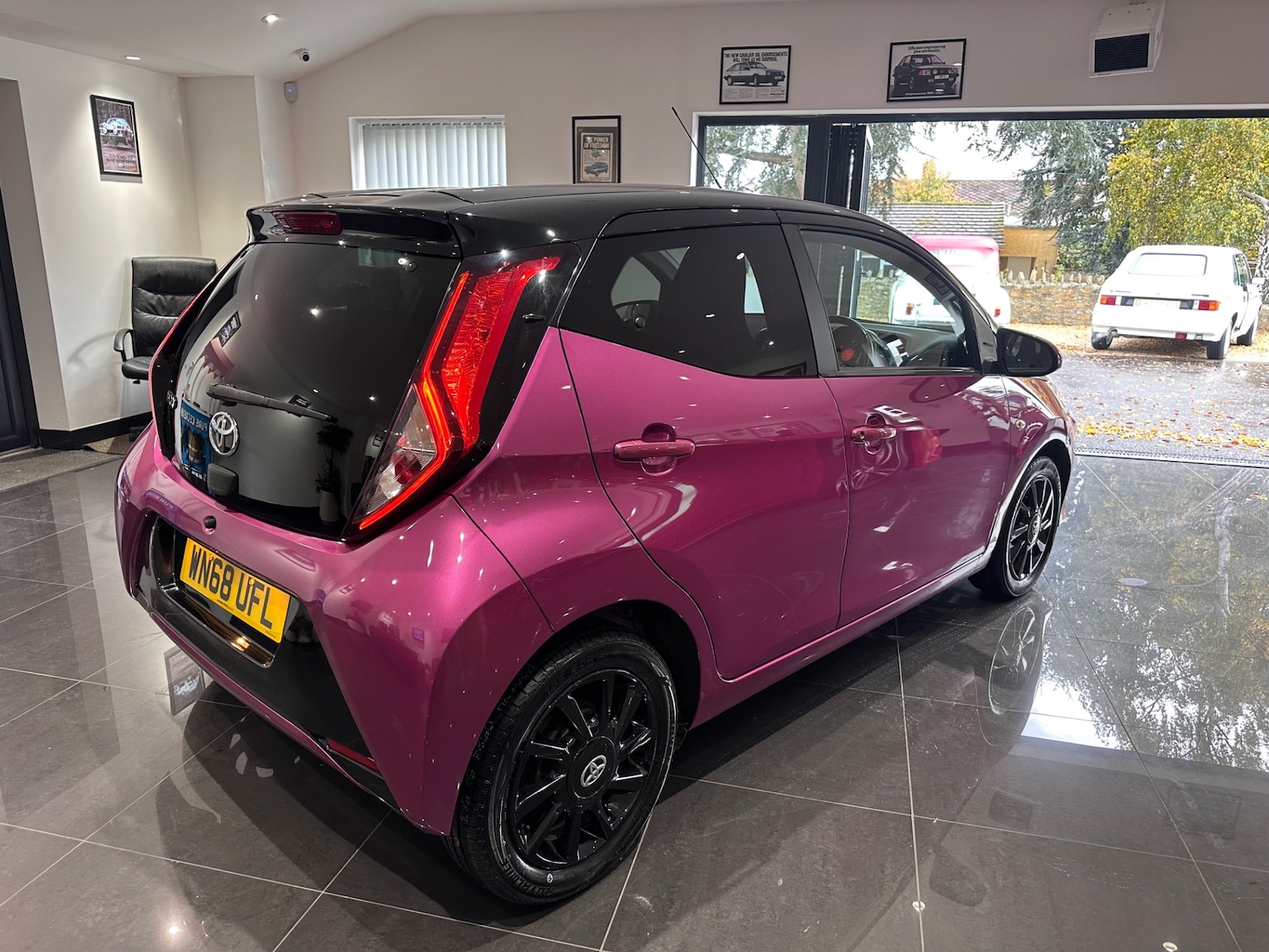 Used Toyota AYGO 2018 for sale - 76355376: Photo 5