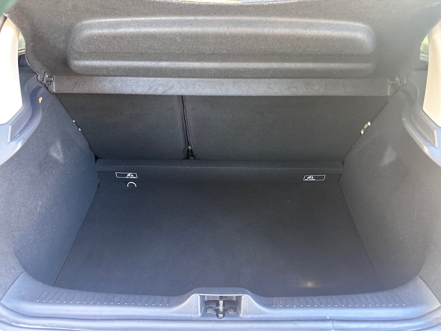 Used Renault Clio 2016 for sale - 76809336: Photo 7