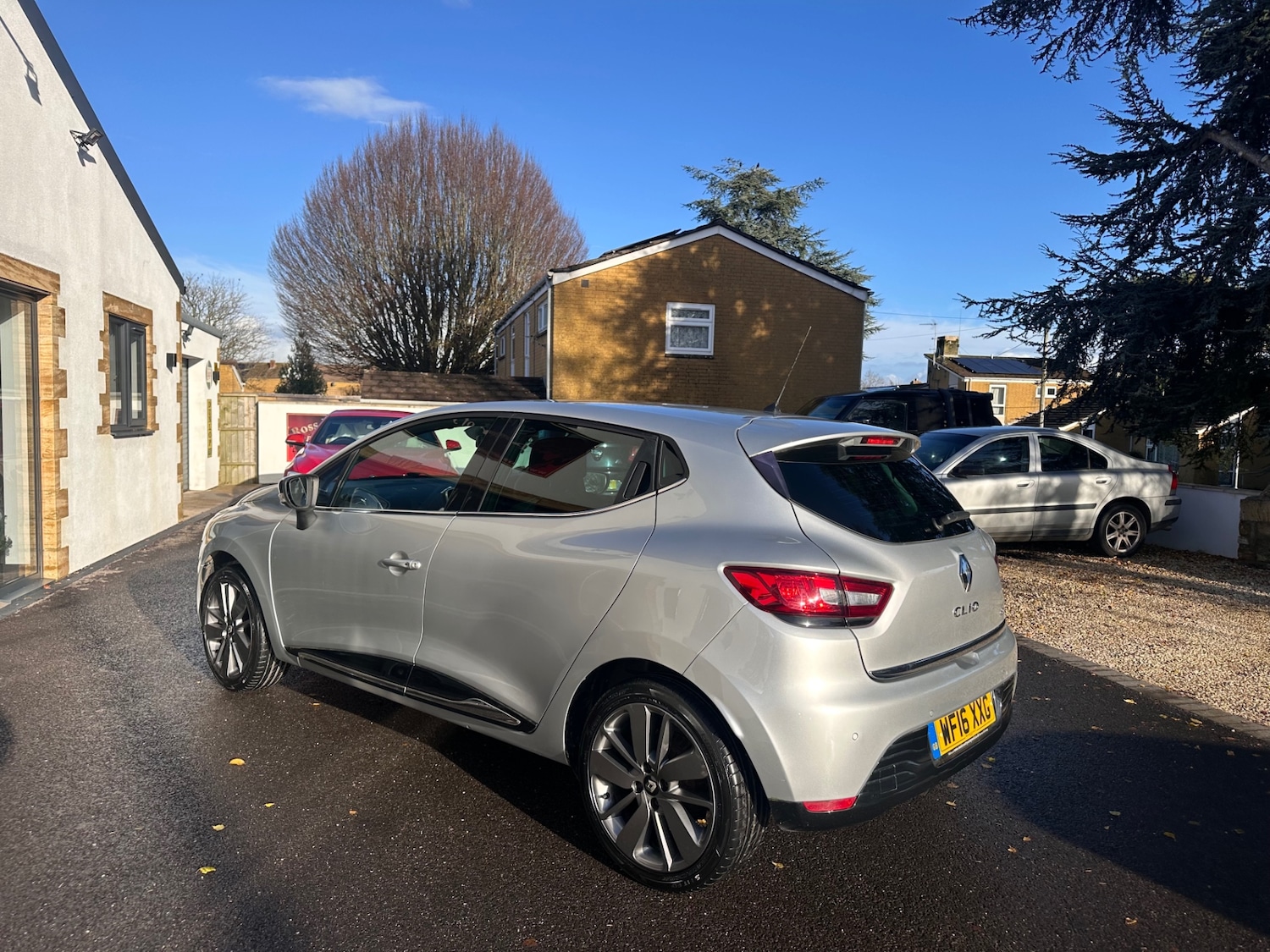 Used Renault Clio 2016 for sale - 76809336: Photo 8