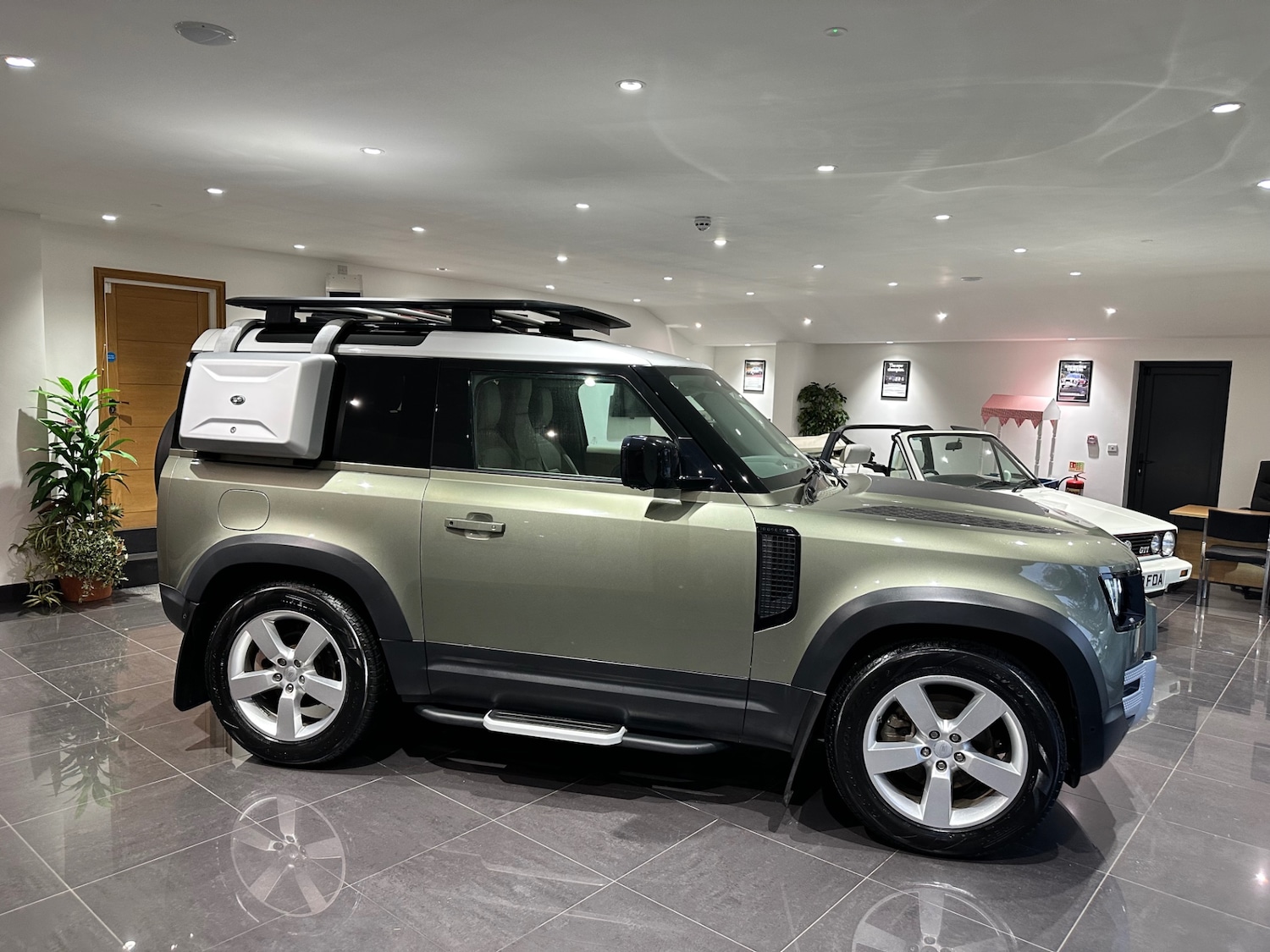 Used Land Rover Defender 2021 for sale - 77198522: Photo 20