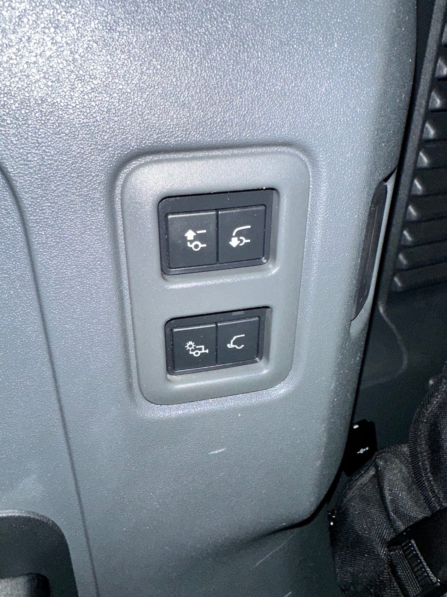 Used Land Rover Defender 2021 for sale - 77198522: Photo 9