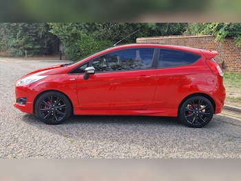 Used Ford Fiesta 2017 for sale - 75404355: Photo