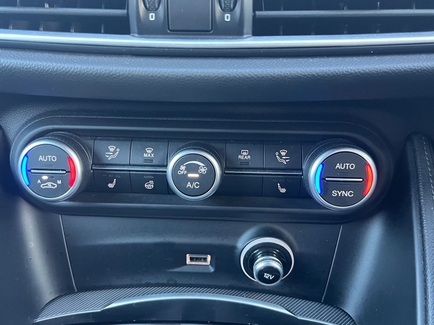 Used Alfa Romeo Stelvio 2022 for sale - 75641182: Photo 25