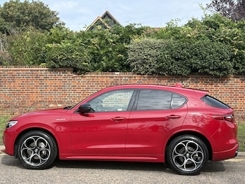Used Alfa Romeo Stelvio 2022 for sale - 75641182: Photo
